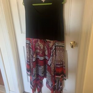 Avenue Black Split Color Sleeveless Dress